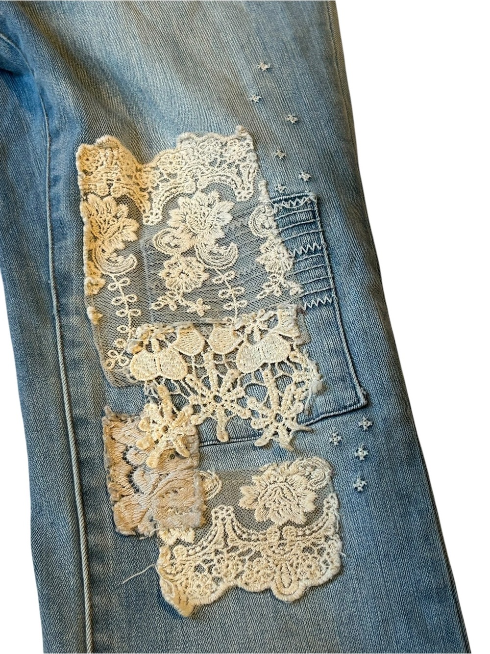 Sundance Magnolia Lace Embellished Jeans Size 28 - Picture 10 of 15